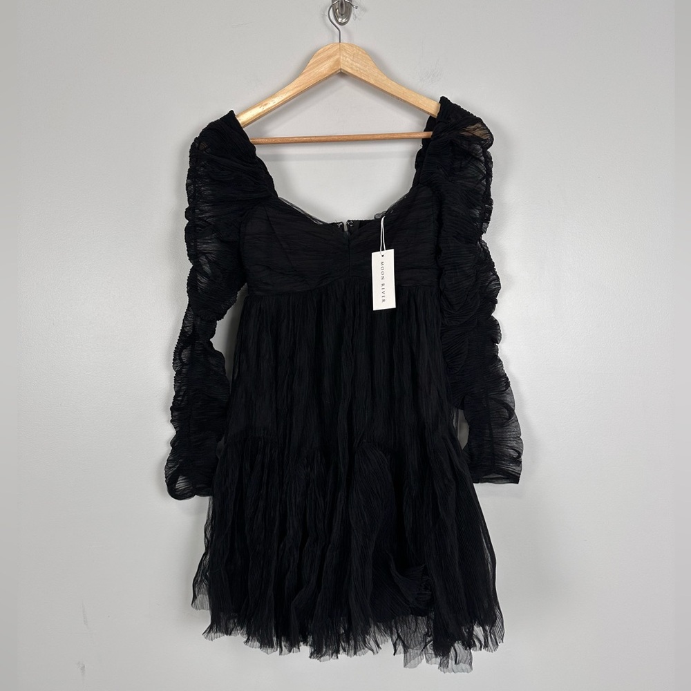 MOON RIVER Black Mini Dress - Picture 6 of 11